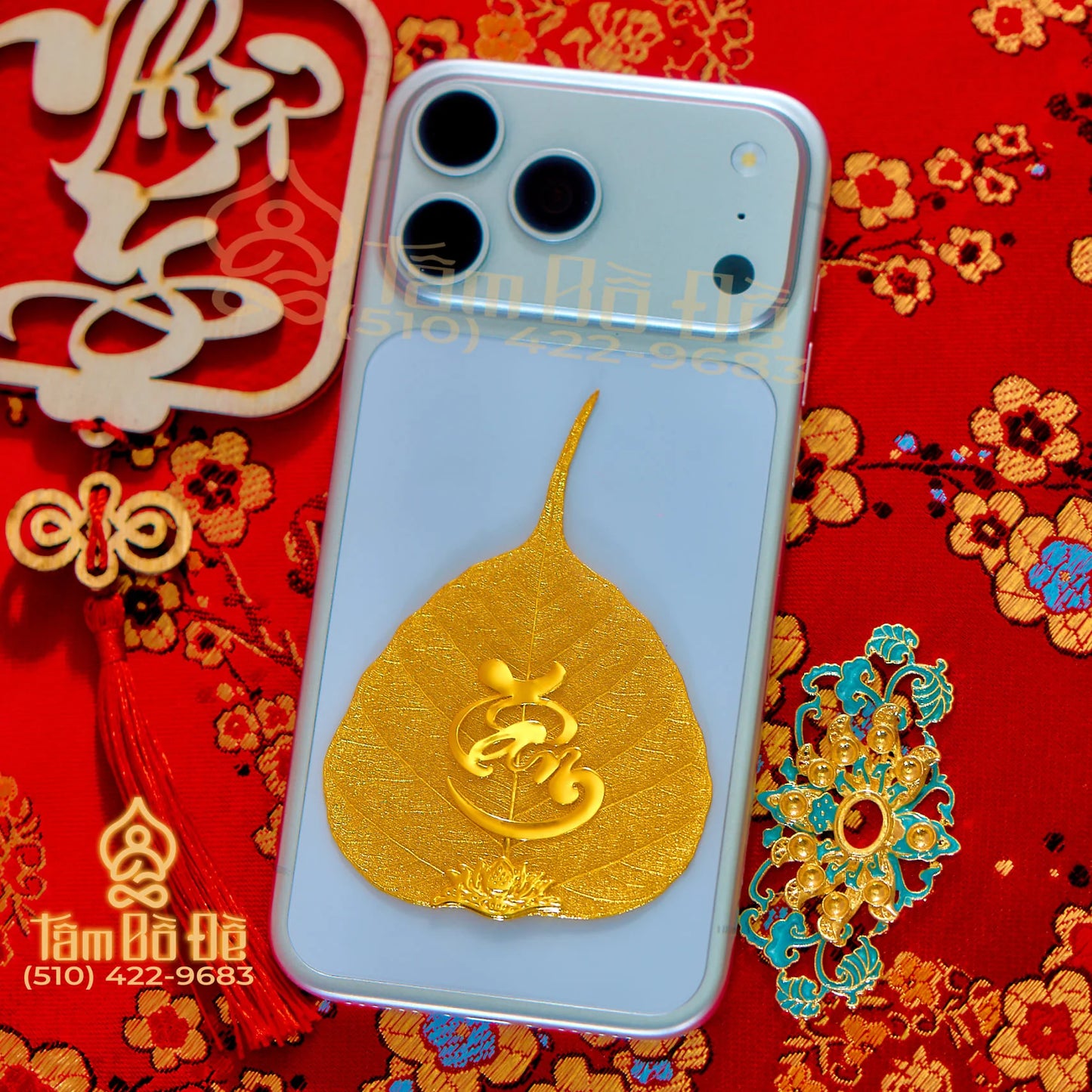 Calligraphy "TÂM" 24K Gold-Plated Bodhi Leaf Phone Case Charm