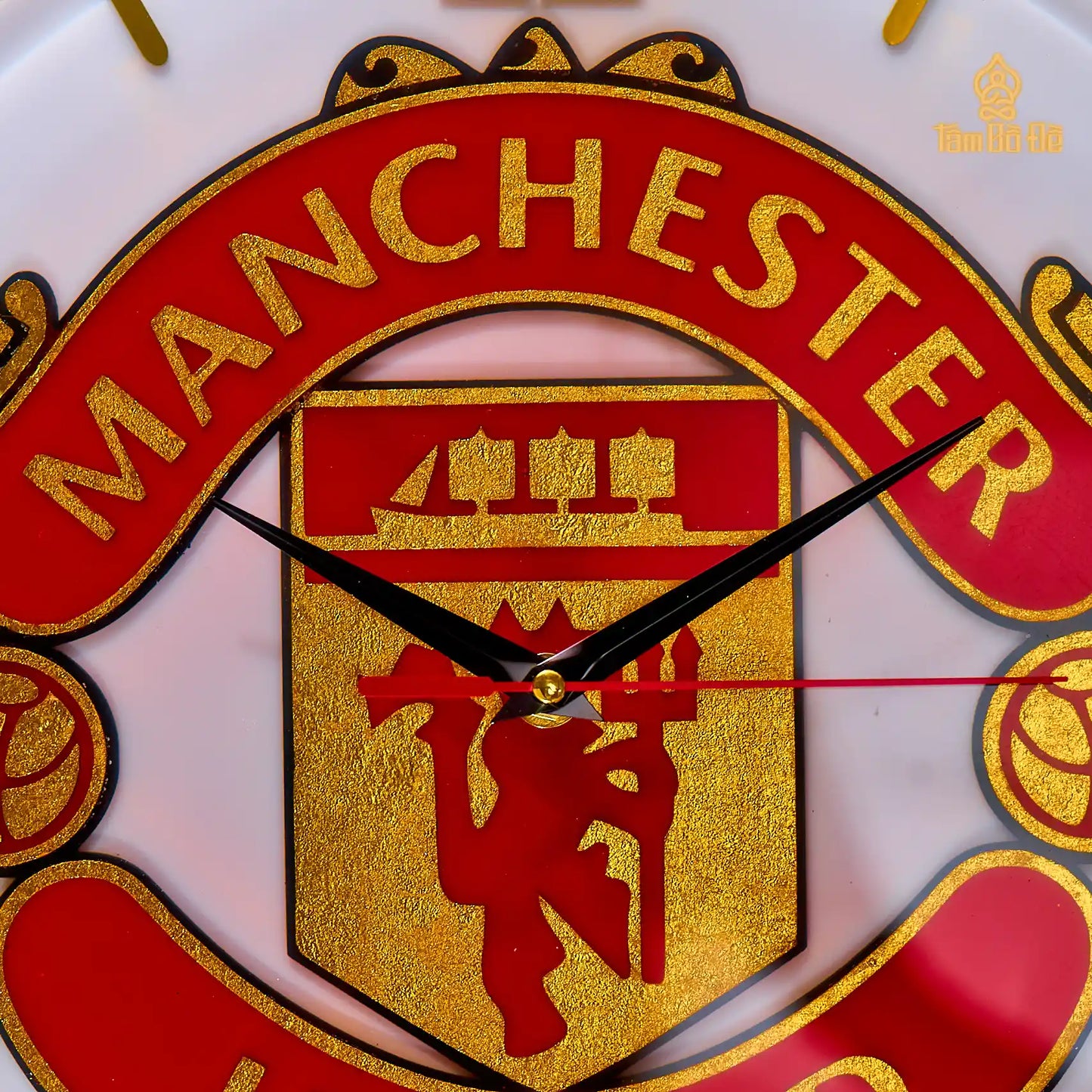 Manchester United Gold-Plated Wall Clock