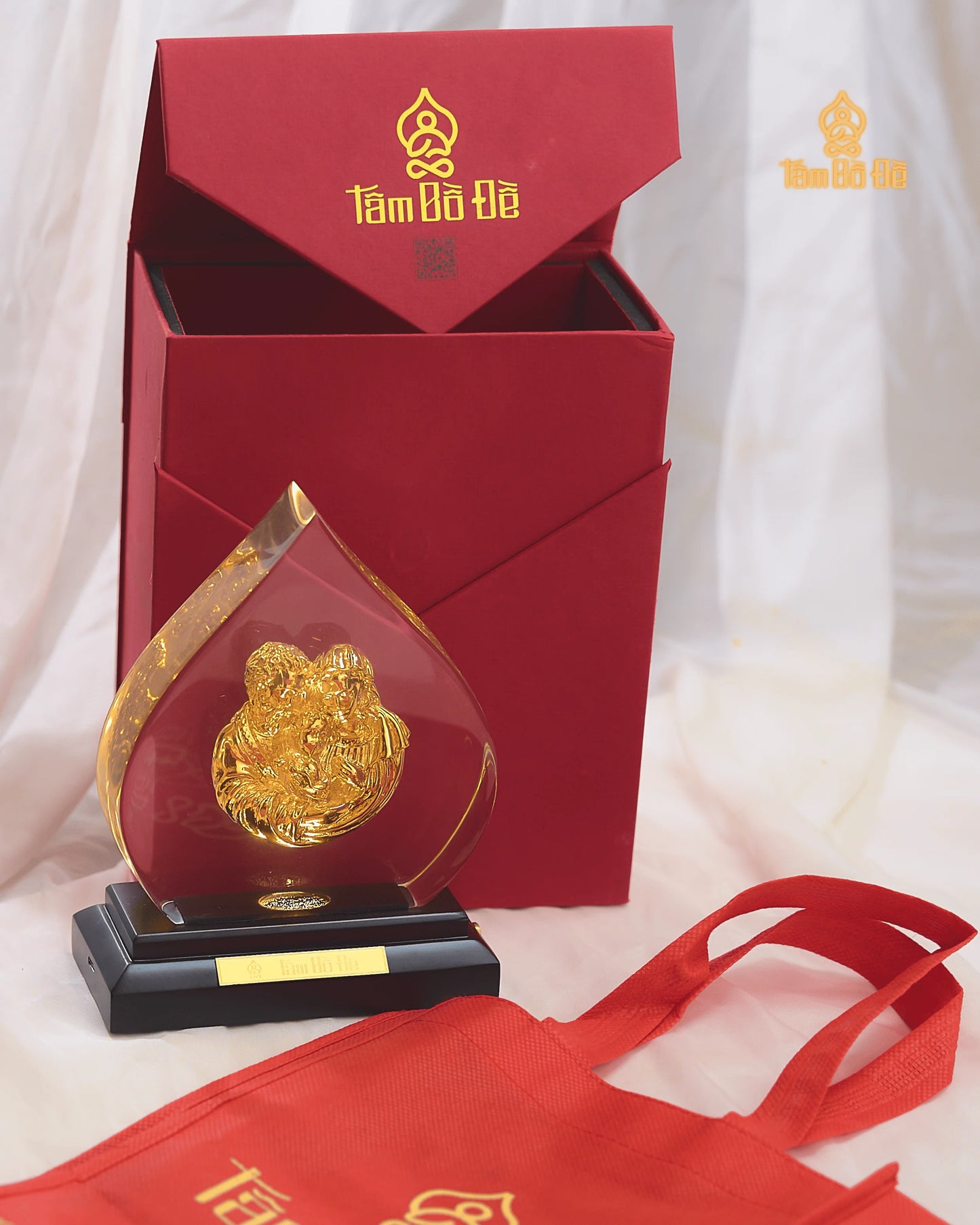 The Holy Family 24K Gold-Plated Crystal Display