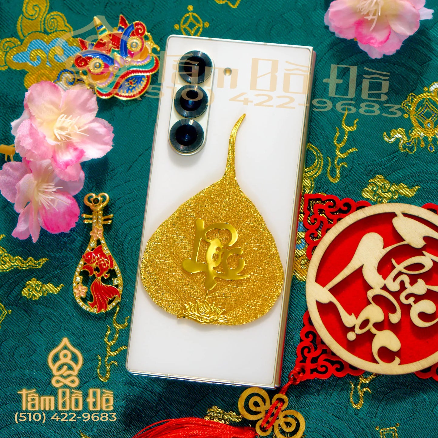 Calligraphy "LỘC" 24K Gold-Plated Bodhi Leaf Phone Case Charm