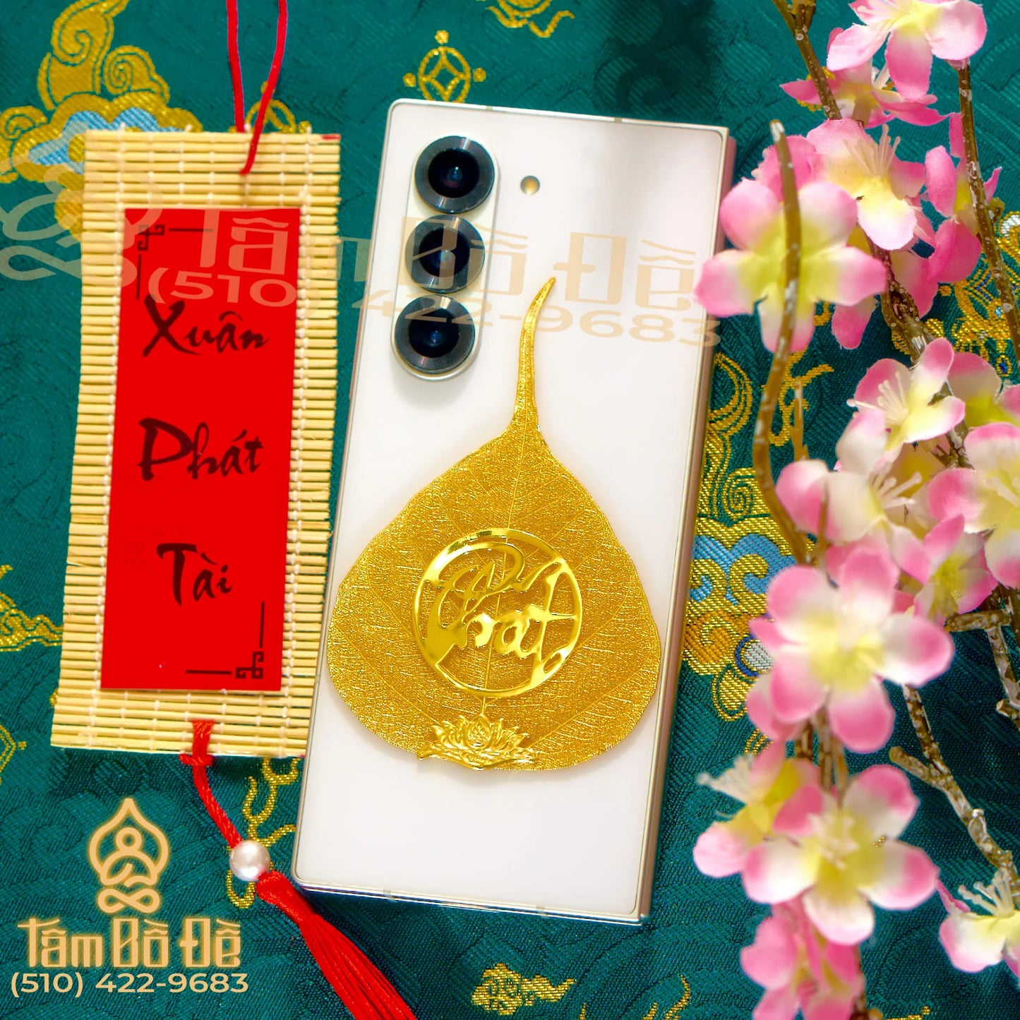 Calligraphy "PHÁT" 24K Gold-Plated Bodhi Leaf Phone Case Charm